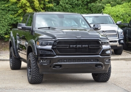 2019-DODGE-RAM-CUSTOM-LARAMIE-UK-8-of-16