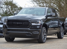 NEW-RAM-LARAMIE-BLACK-SPORT-2019-UK-7-of-28