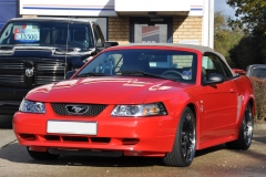 Mustang V6 Convertible in Red
