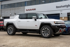 1 HUMMER ELECTRIC VEHICLE EV PICKUP