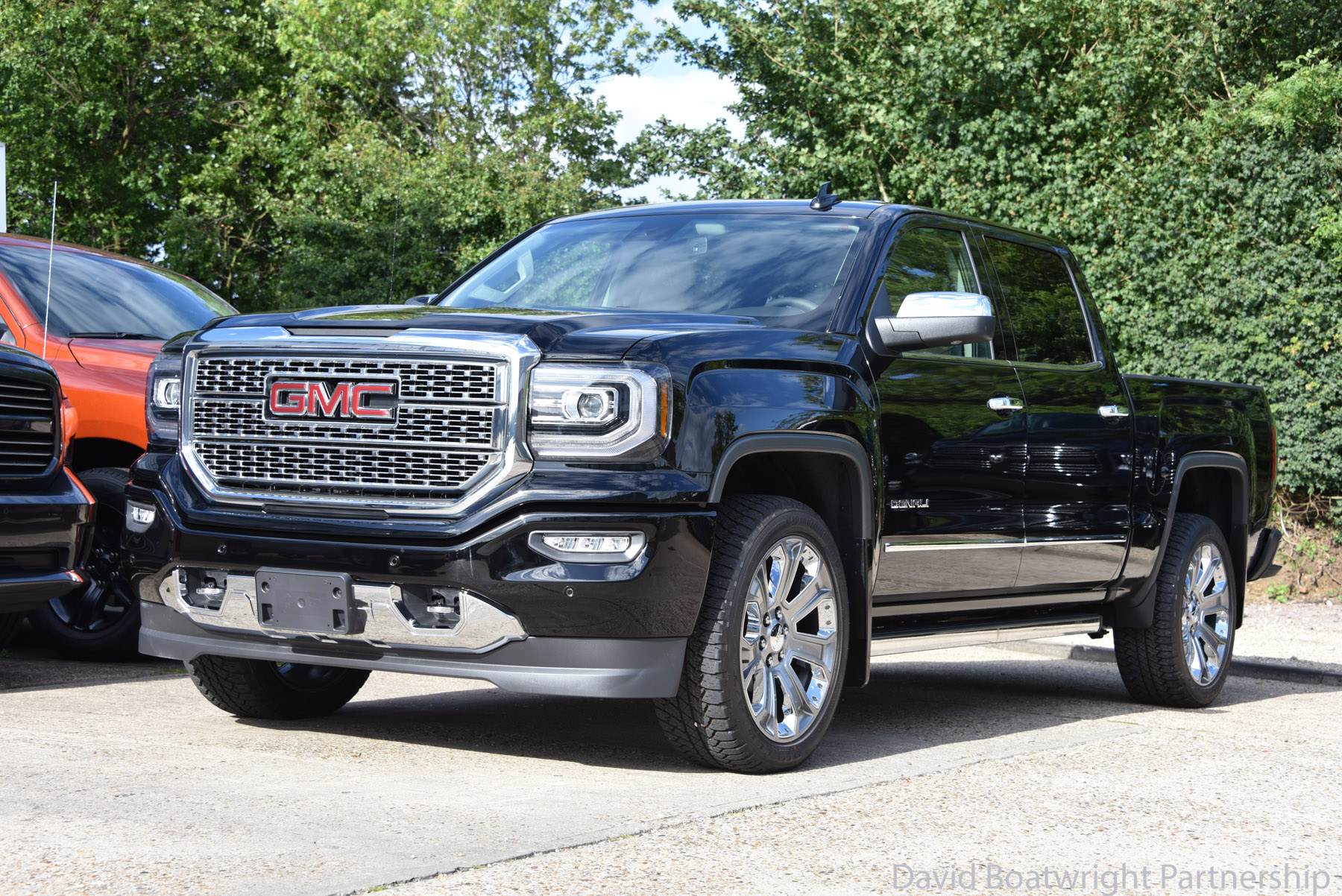 NEW GMC SIERRA DENALI 4x4