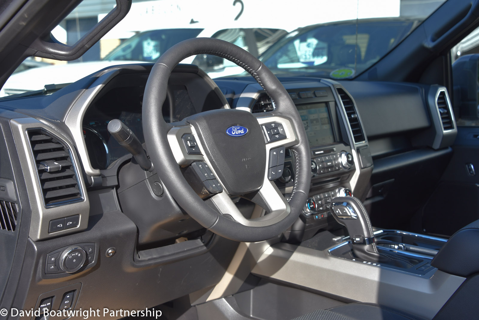 New Ford F150 Lariat Sport 5.0 V8