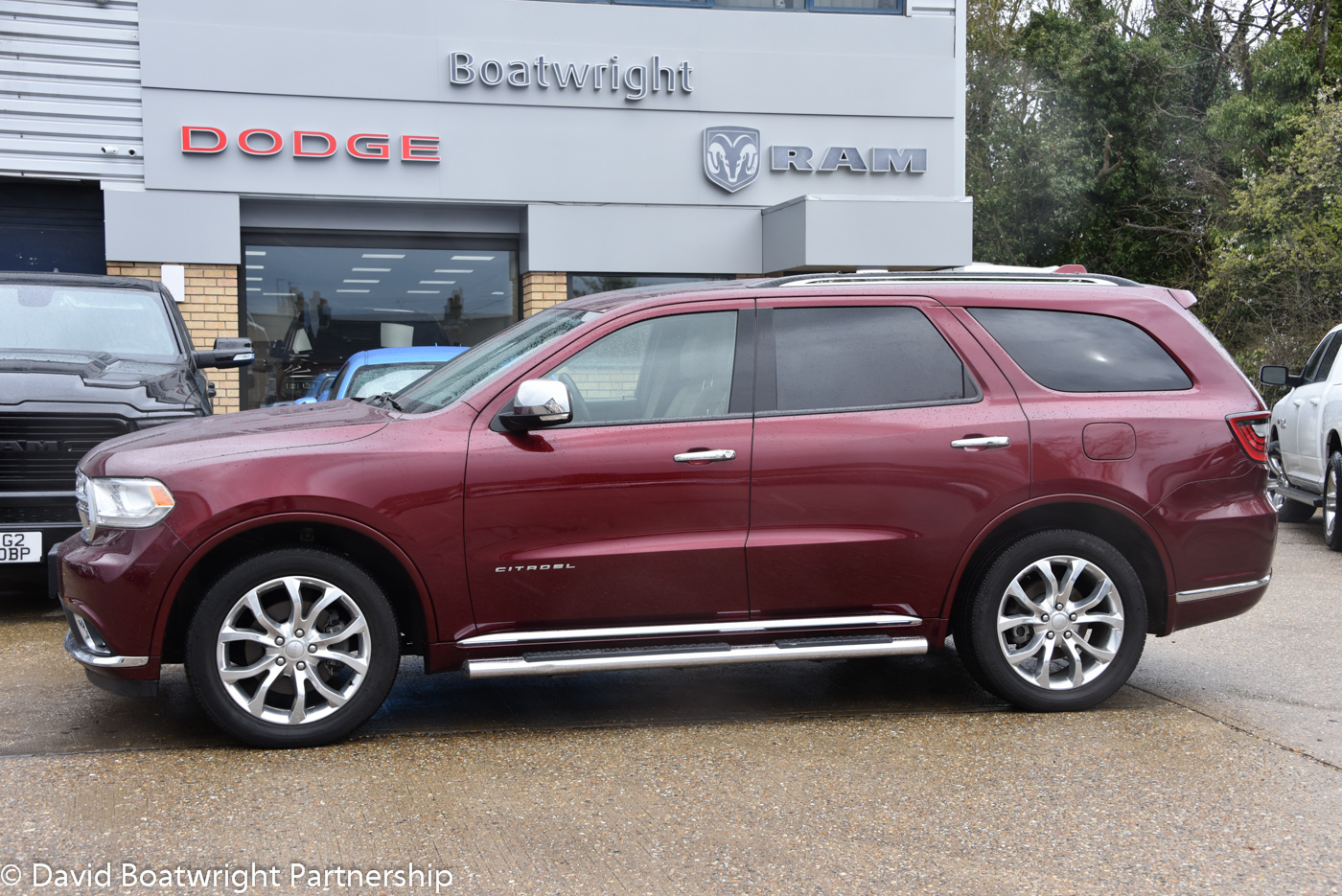 Dodge Durango 5.7 Litre V8 Hemi Six Seat MPV for sale in the UK