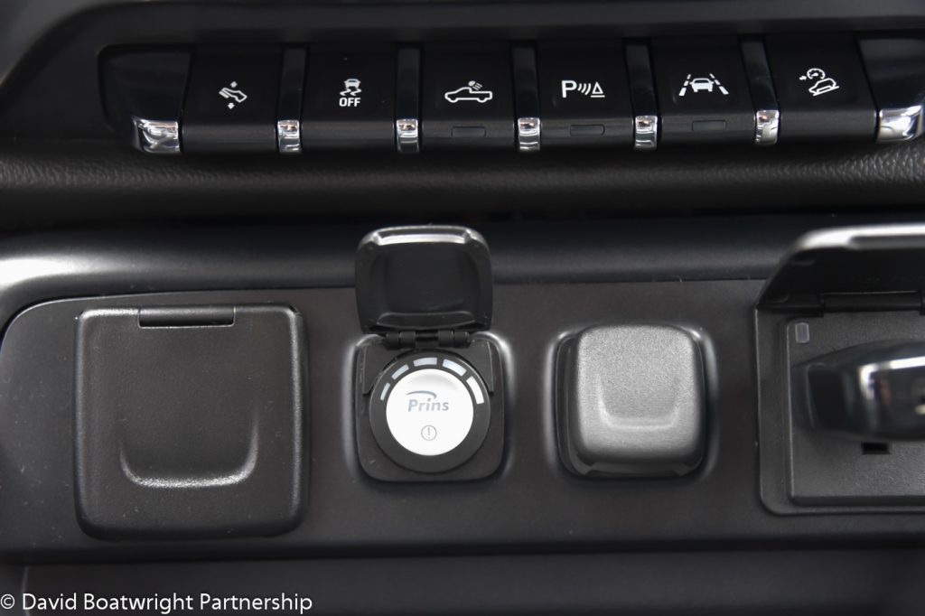 Chevrolet Silverado LTZ 4x4 2016 UK