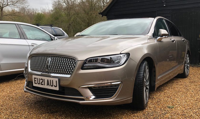 Petrol Hybrid Saloon Car: Lincoln MKZ - 21 Registration