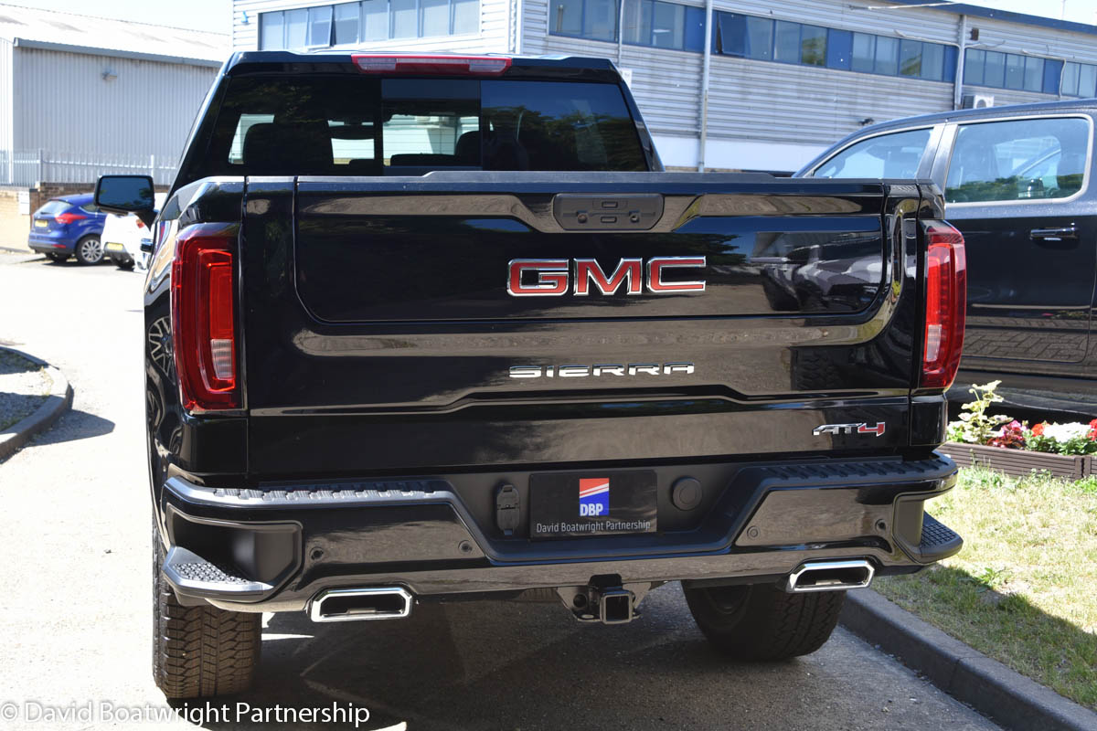 New 2021 GMC Sierra AT4