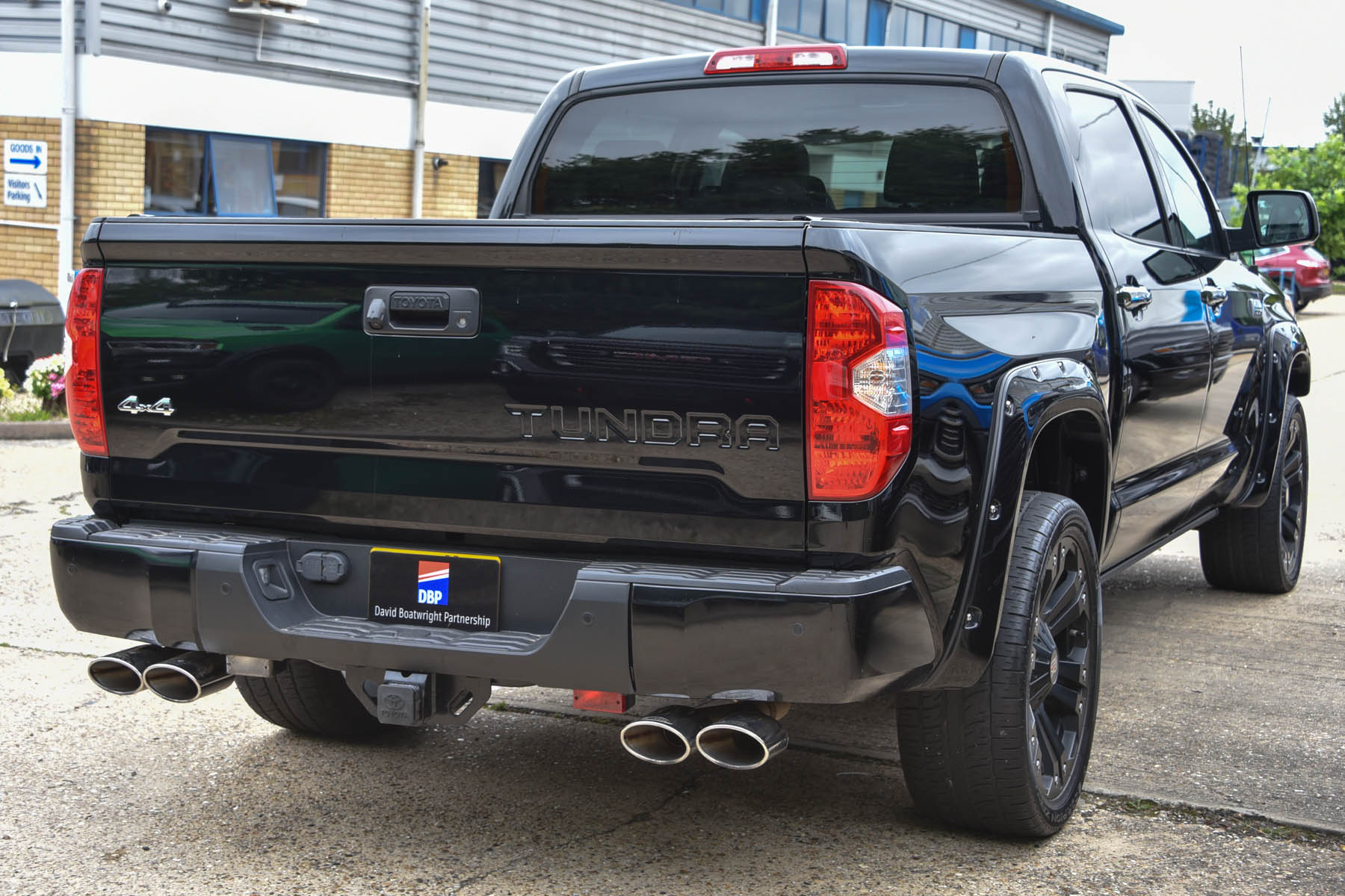 Toyota Tundra UK