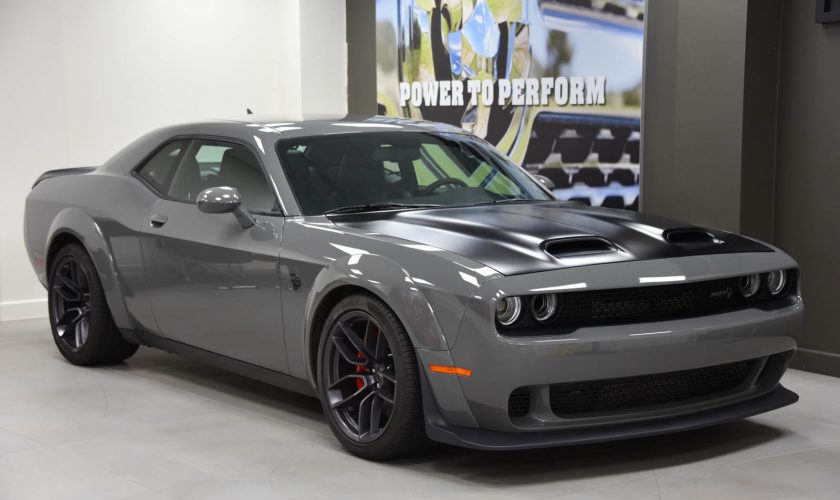 Dodge Challenger Hellcat Redeye Destroyer Grey
