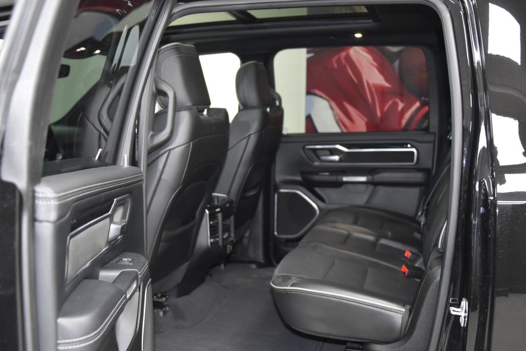 Dodge Ram Laramie Black