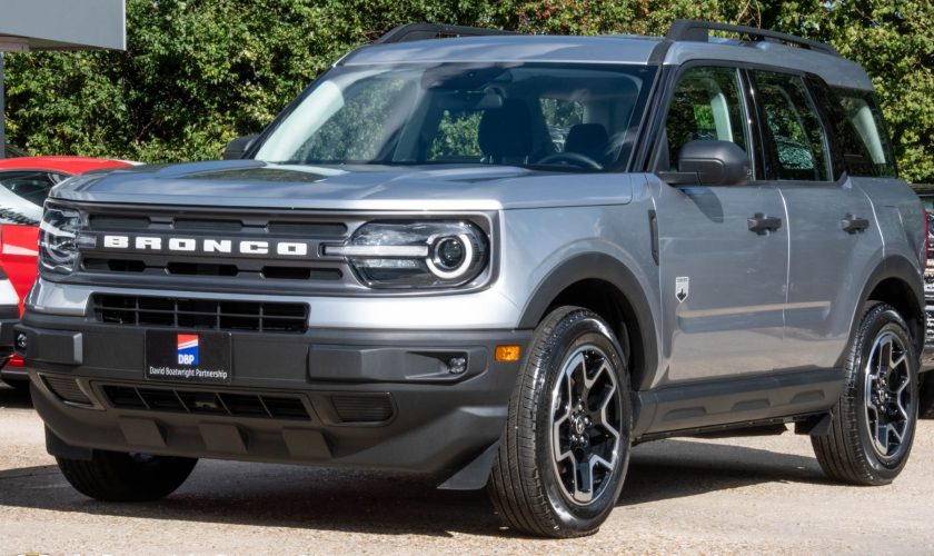 ford bronco sport big bend iconic silver