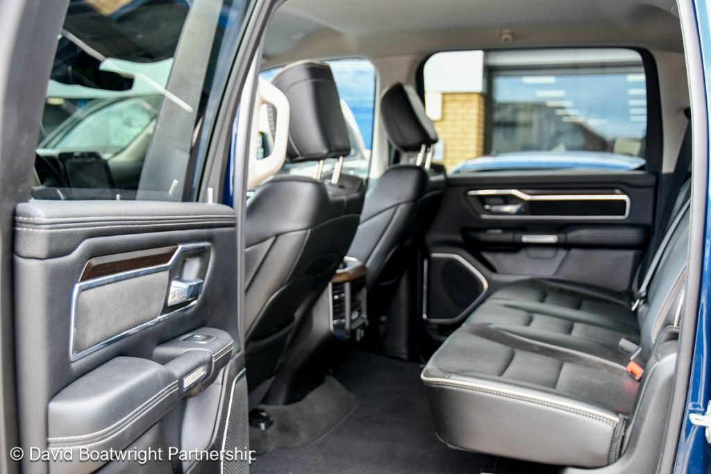 laramie 5.7l v8