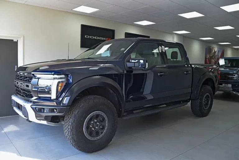 Ford-F-150-Raptor-37
