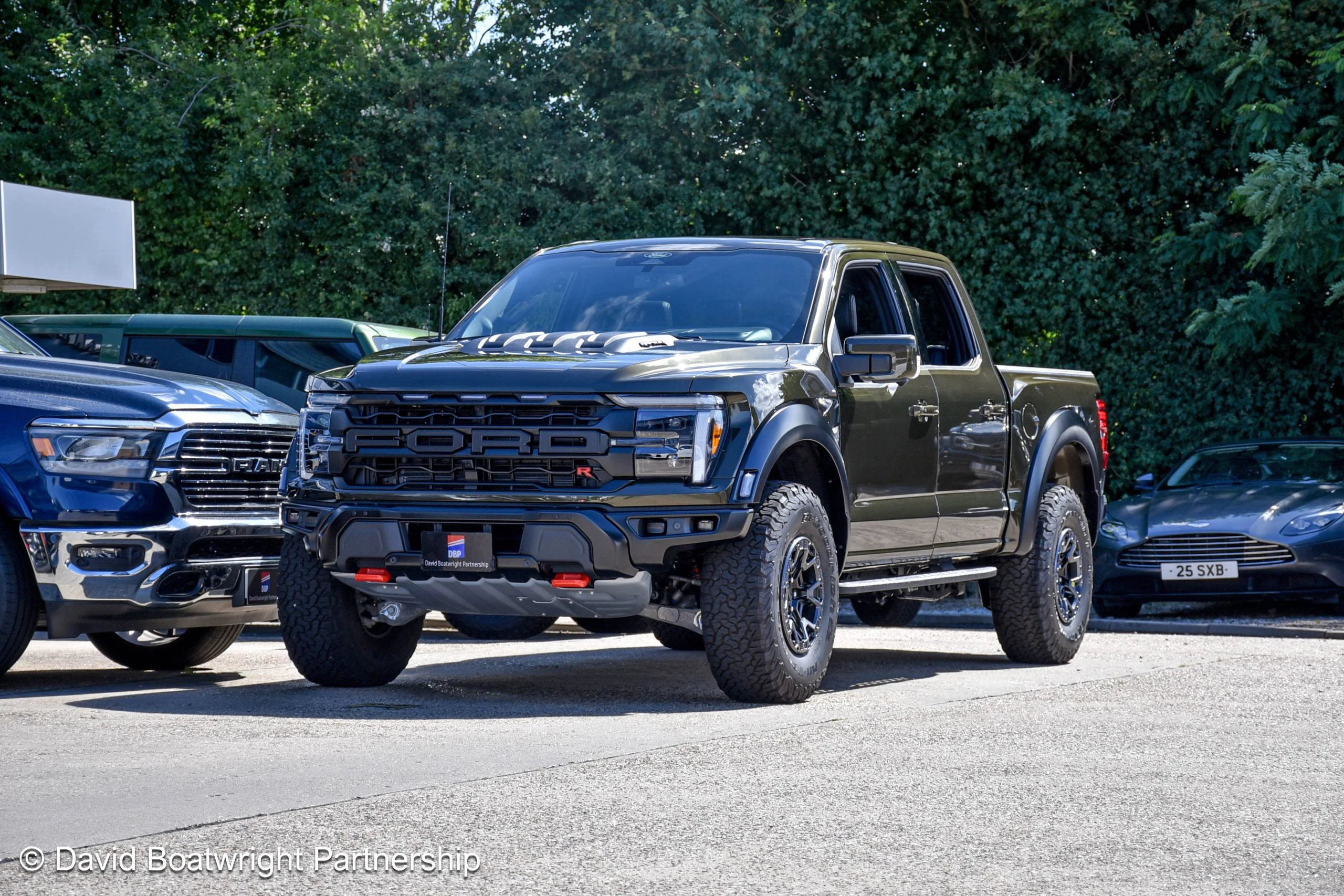 2026 Ford F150 Raptor-R Shelter Green 5.2 V8 supercharged