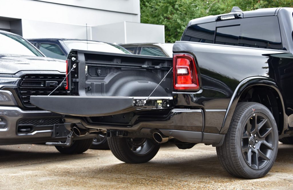 Tailgate Open - Dodge Ram